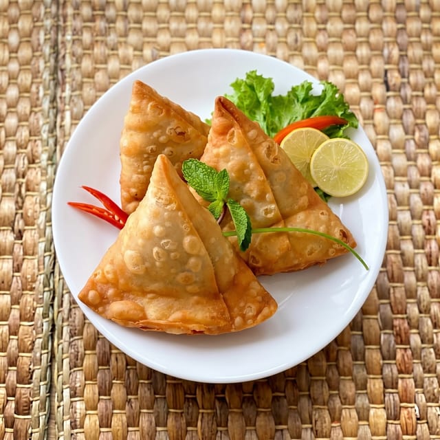 Veg Samosa.