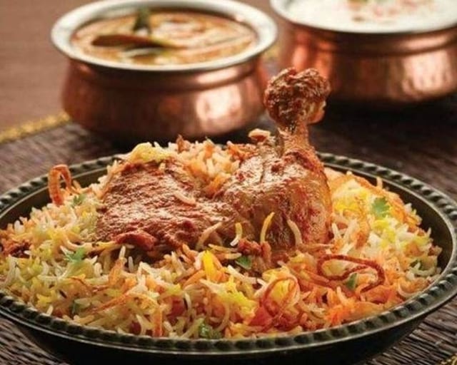 Hyderabadi Chicken Dum Biryani.